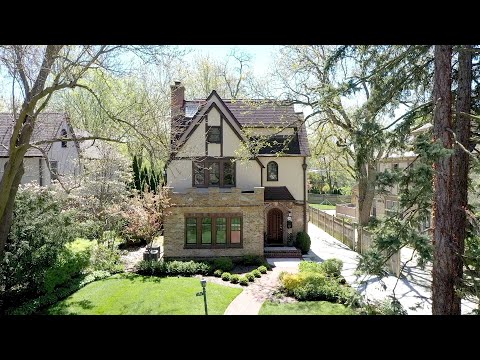 238 Woodlawn Avenue, Winnetka, IL home video tour