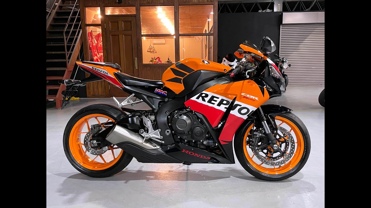 HONDA CBR1000RR SC59 後期 - ホンダ CBR1000RR - YouTube