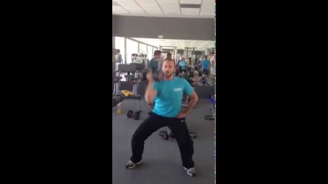 Elevaciones hombro desde pectoral entrenamiento funcional aplicado a los deportes