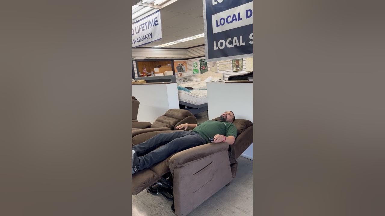 Renting Golden Tech Relaxer PR766 Lift Chair rent Recliners Kane Garcia