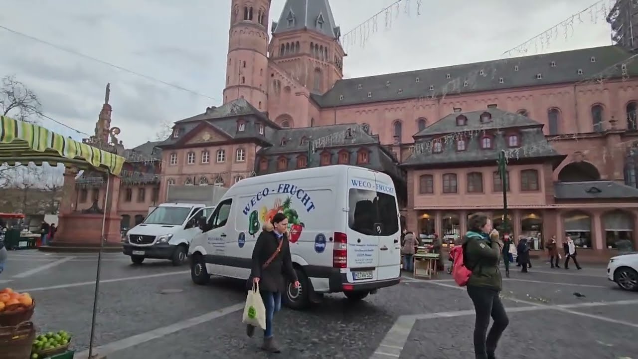 WALKING TOUR IN MAINZ MARKT GUTENBERG MUSEUM