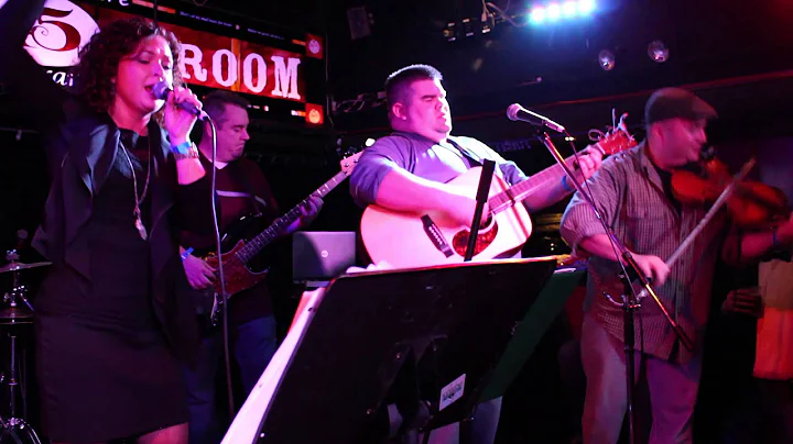 Christmas in New York (Cover) | Broken Banjo Strin...