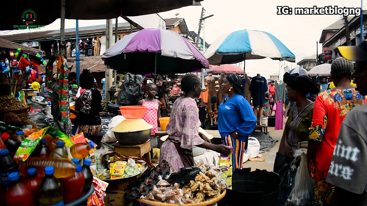 Новый рынок Бенин — крупнейший продуктовый рынок в Бенин-Сити.