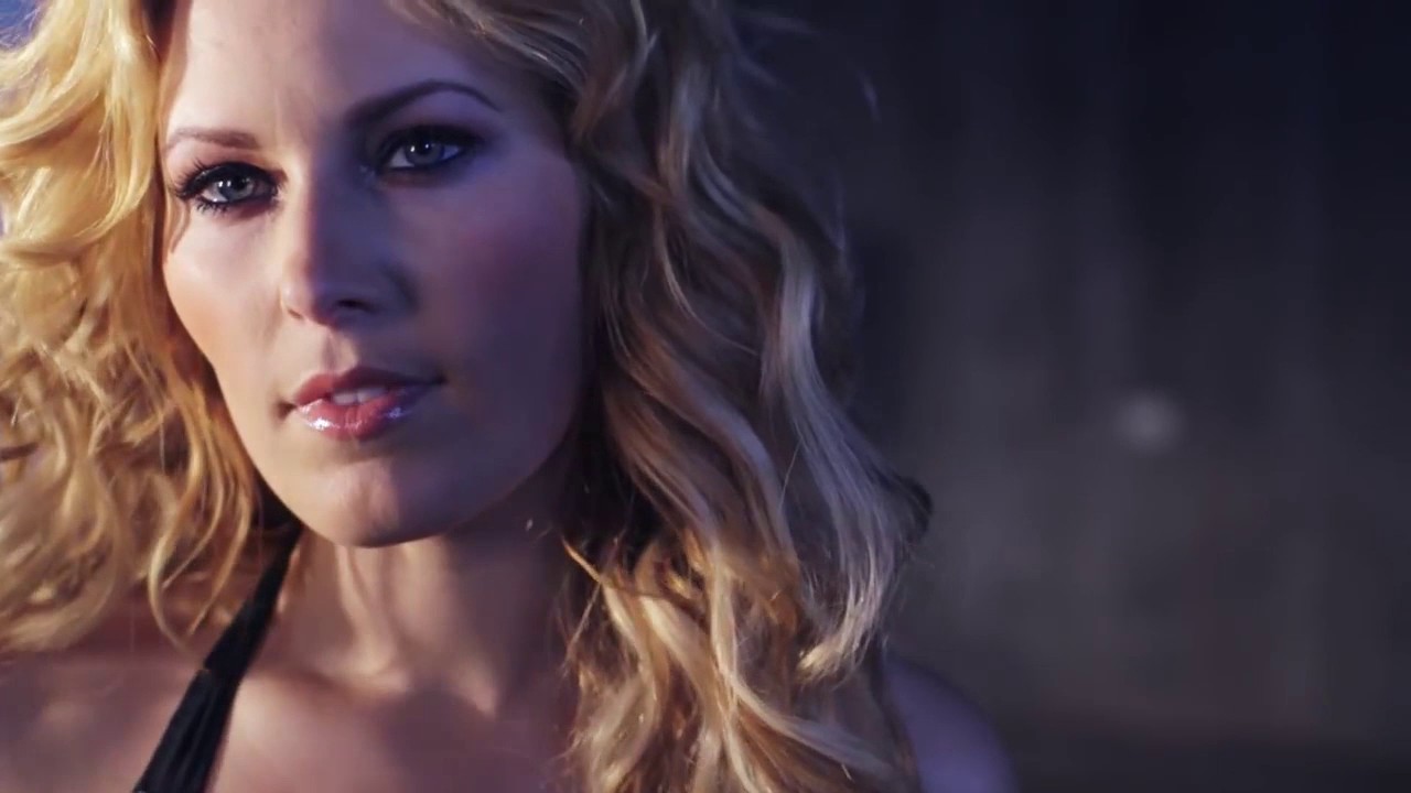 Jarins Corner med Kat Stephie del 2