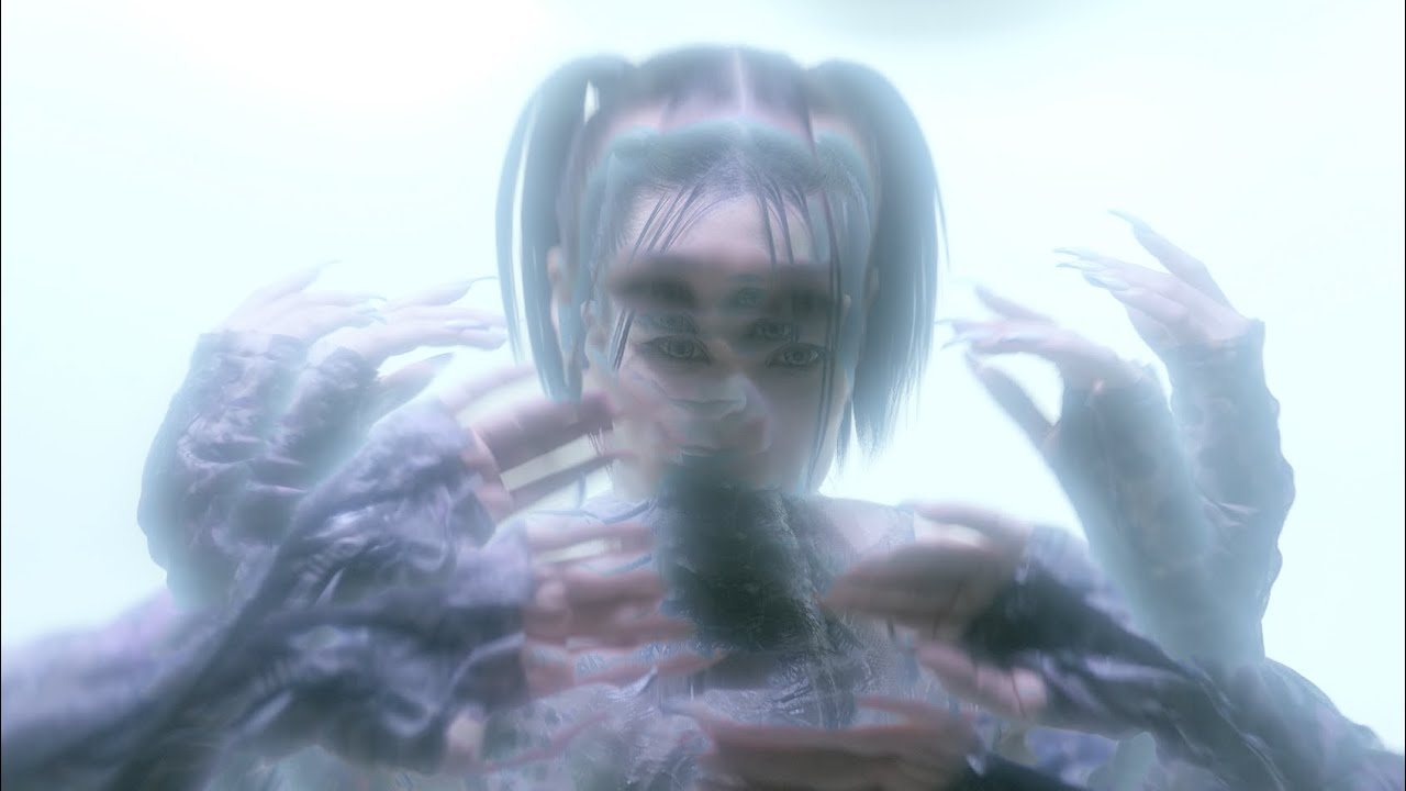 Miau - Zora Jones (feat. Golin) thumbnail