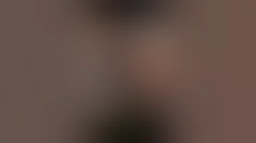 بزازها بانت وهي بترقص شرموطه سعوديه 