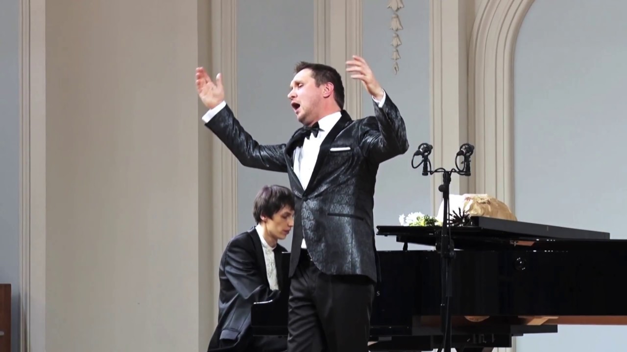 Попурри из песен в исполнении А. Миронова