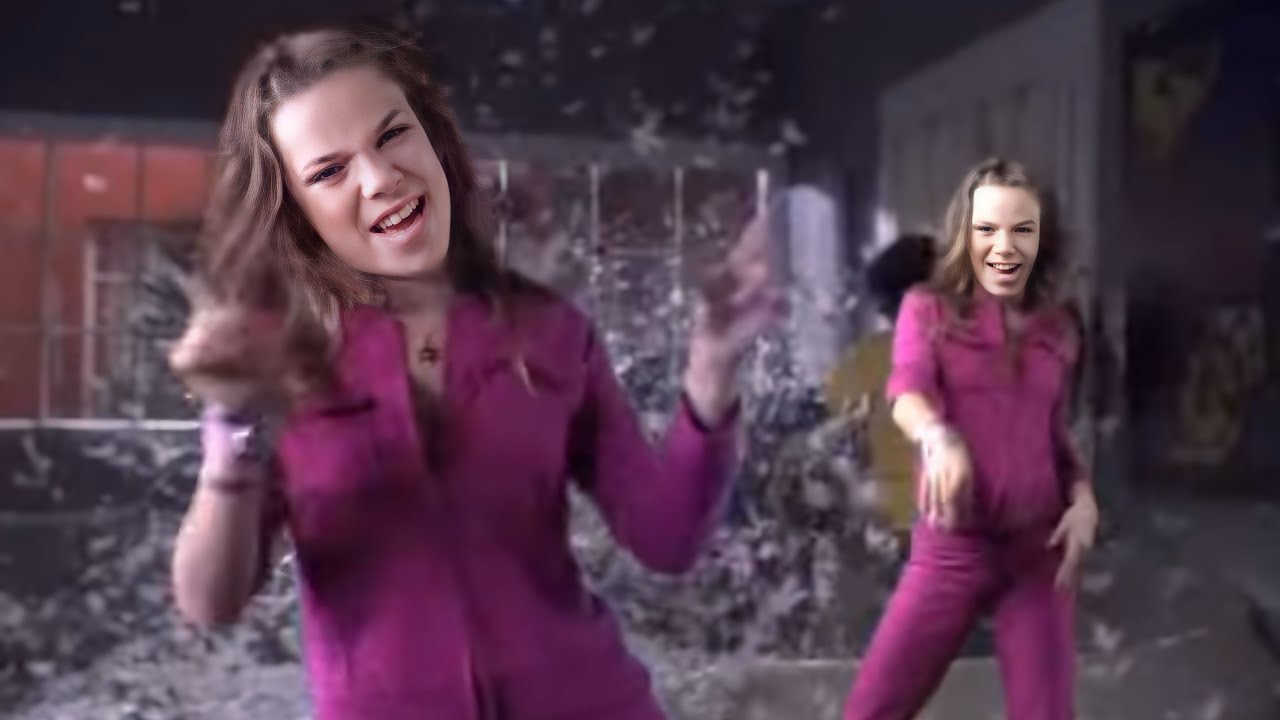 María Isabel - El Mundo Al Réves (Video Oficial)