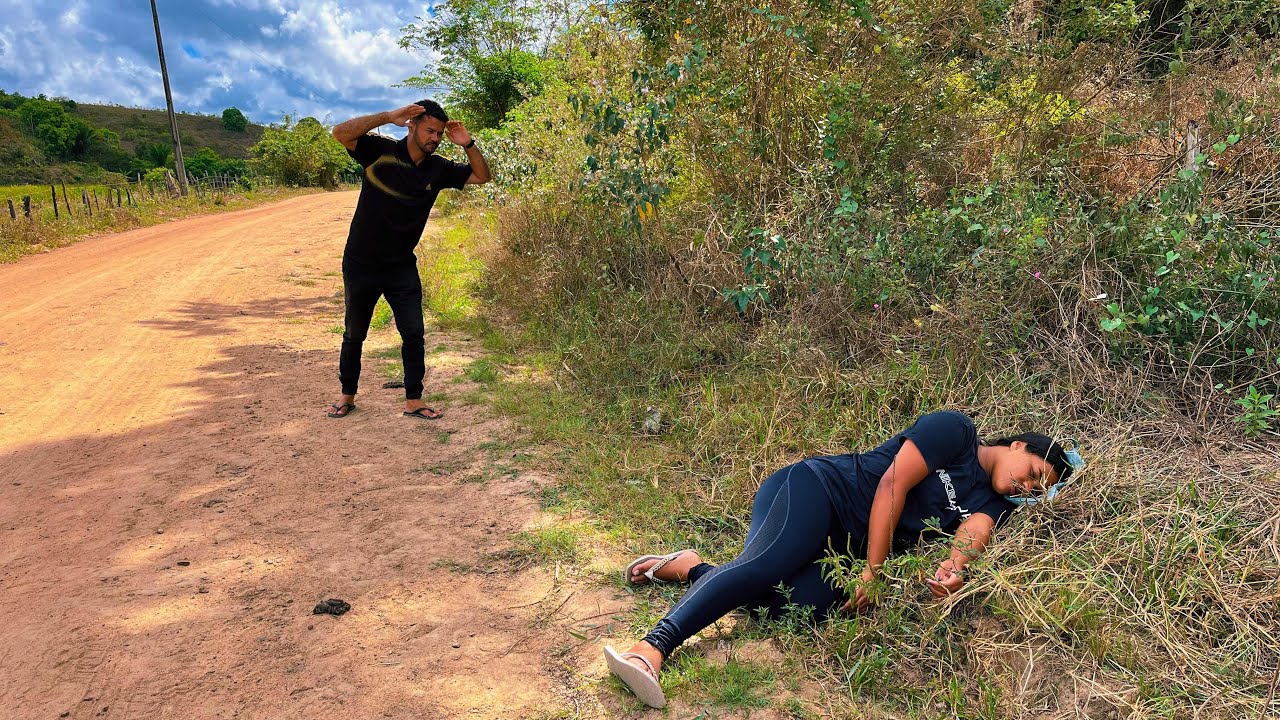 HOMEM AJUDOU UMA DESCONHECIDA DESMAIADA,ele nem imaginava que seria uma armadilha…veja oque ela fez 