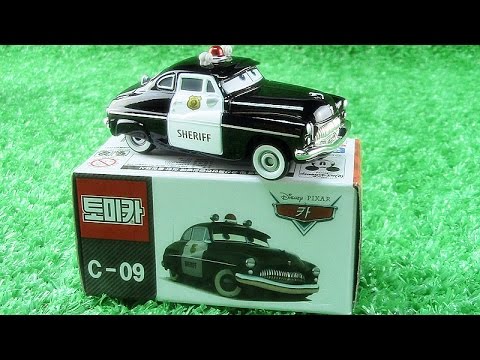 カーズ トミカ ディズニーピクサー『カーズ2』 C09 シェリフ ゴー