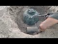 दुष्ट काले साँप द्वारा संरक्षित सबसे अजीब खजाने #trending #cave #mystic #metaldetecting #animalcraft