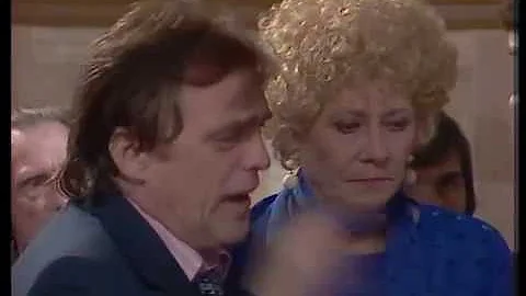 Vera Duckworth fights with Connie and Harry Clayto...