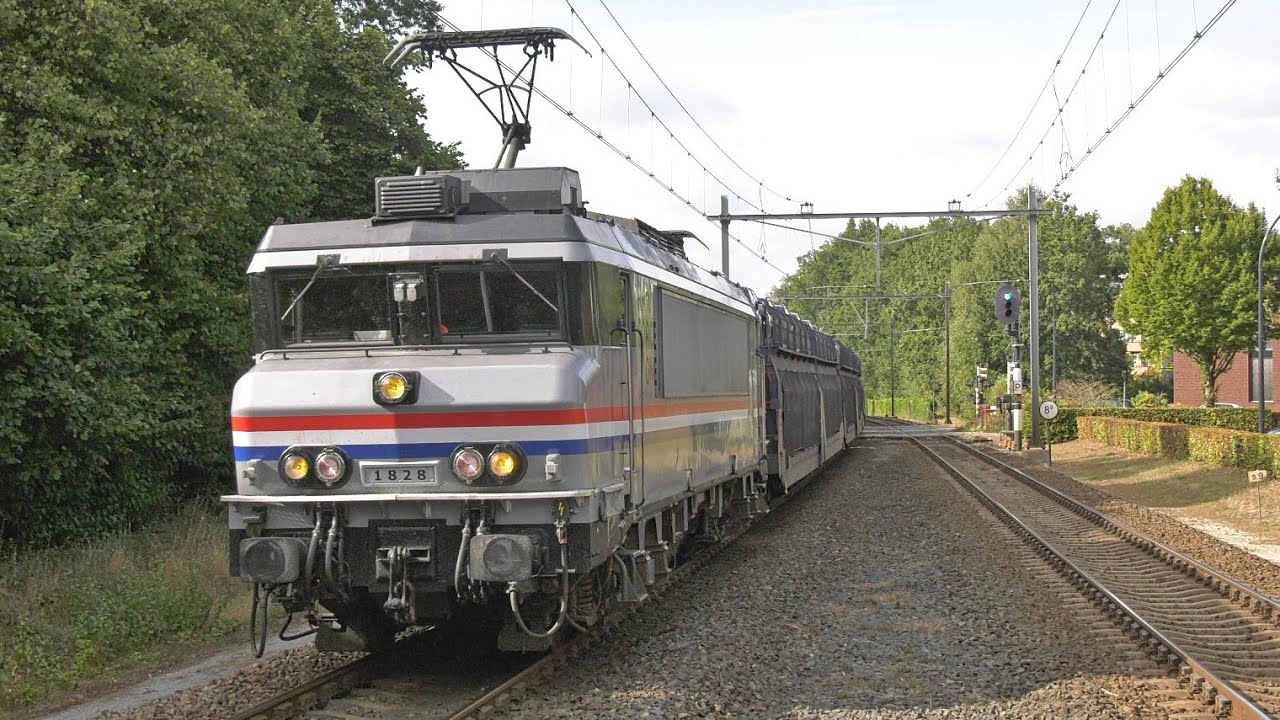 Treinen op station Borne | 14 september 2022