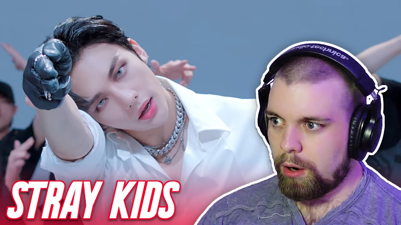 REACTION to Stray Kids HYUNJIN (스트레이 키즈) - STUDIO CHOOM ARTIST OF THE MONTH PERFORMANCE