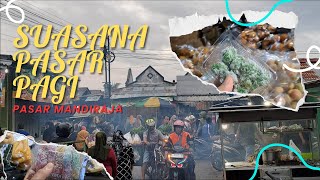 Hiruk-Pikuk Suasana Pagi di Pasar Tradisional yang Bikin Kangen: Aktivitas Penjual dan Pembeli!