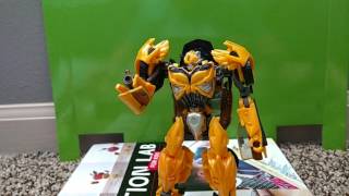 Bumblebee uses his weapons for the first time(CYBERTRON DAYS)