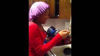 Kayla Cinnamon challenge