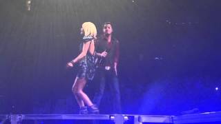 Carrie Underwood with Easton Corbin and The Swon Brothers - Fishin' In the Dark (cover)