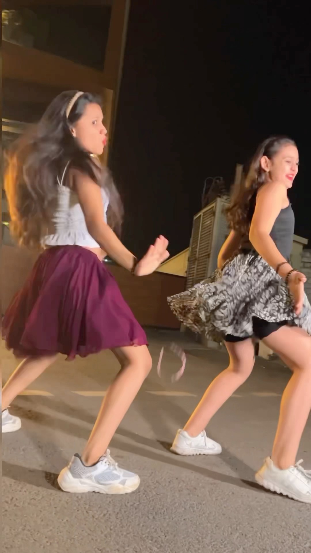दोस्तों डांस कैसा लगा?#nandini091013 #dance #trending #shorts #youtubeshorts #viralvideo #reels