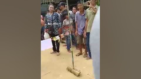 acara perkawinan dayak siang di murung raya yang di sebut lawang sekepeng kuntau
