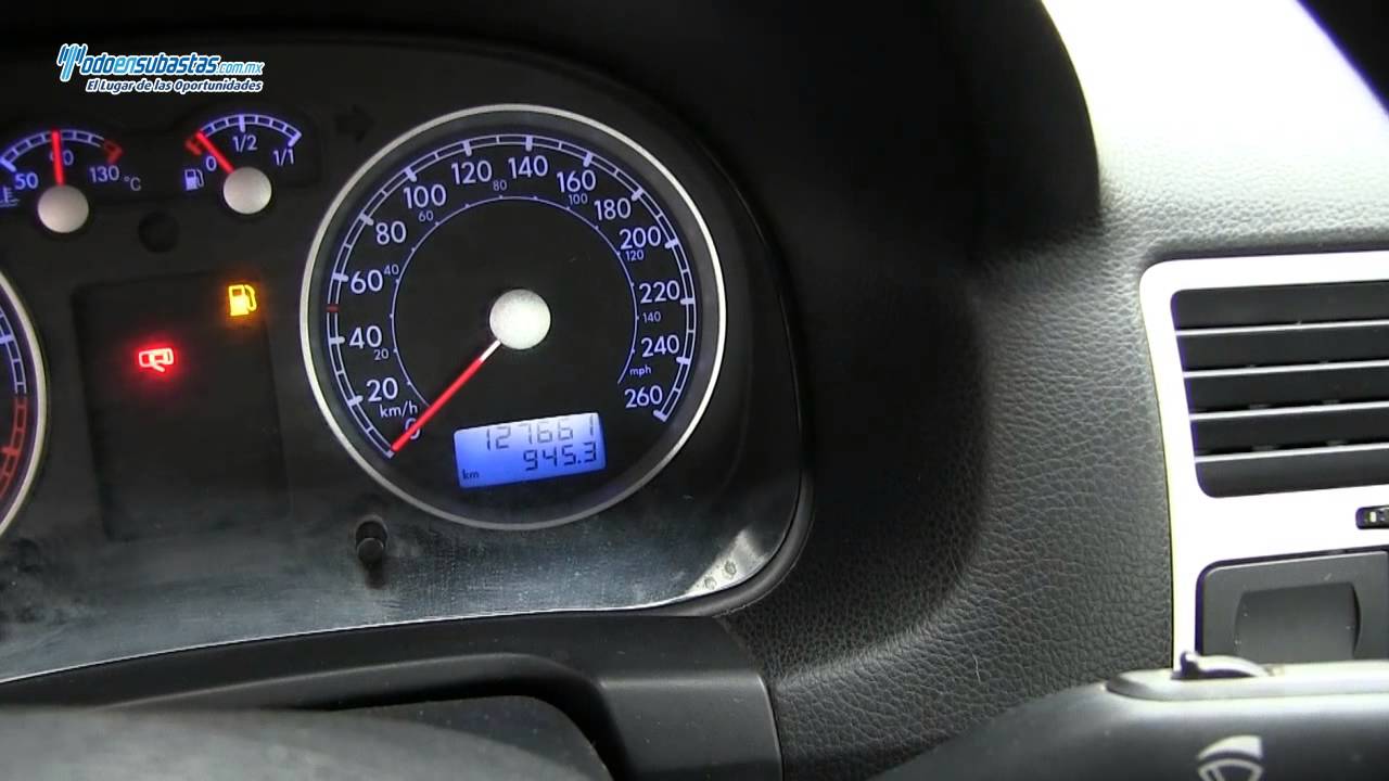 Volkswagen / Jetta Clasico Sport Climatronic B/A CD Piel BlueTooth / 2011