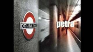 Miniatura de vídeo de "Petra - The Longing"