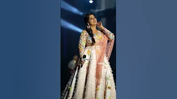 Manwa Lage Live By Shreya Ghoshal Shreyaghoshallive Shreyaghoshalsings Bollywood Love 