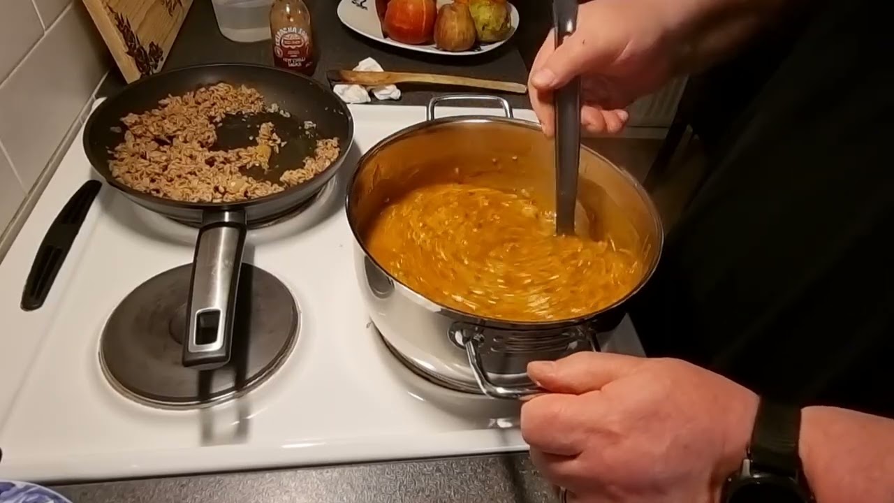 Tuunattu Tulinen Italian pata. Iltapalaksi hieman hedelmää. Miten edistyy lihapullahaaste?