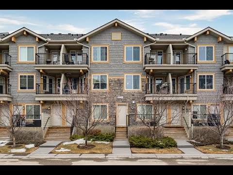 Inside A $187,500 Townhouse in Calgary's McKenzie Towne! Home For Sale 2021