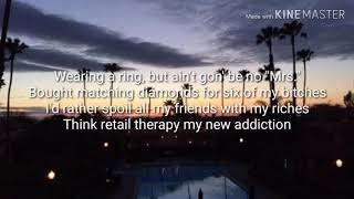Ariana Grande - 7 rings (lyrics)