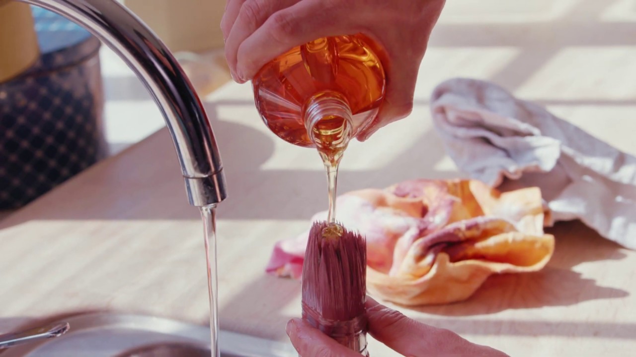 Udvaskning af pensel anvendt i linolieprodukter