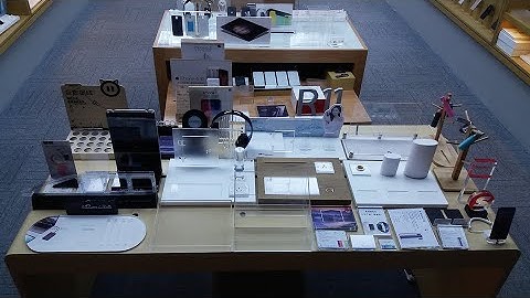 RECHI Acrylic Retail Merchandising Display Stand For Electronics