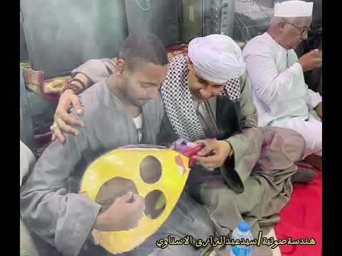 الشيخ مصطفى جمال أنا المجذوب محسوب ع ل ي ك م وقد ش ب ت ولم أبرح غ لاما 