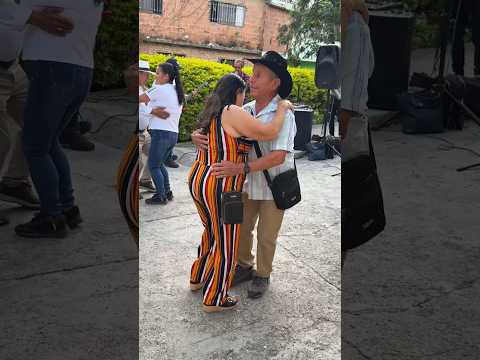 ¡Inolvidable! Así se vive la mejor rumba en Tacaloa