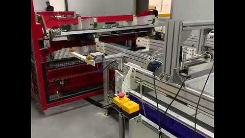 Automatic flash test for solar panels