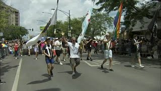 Rainy Chicago weather can't dampen Pride Parade