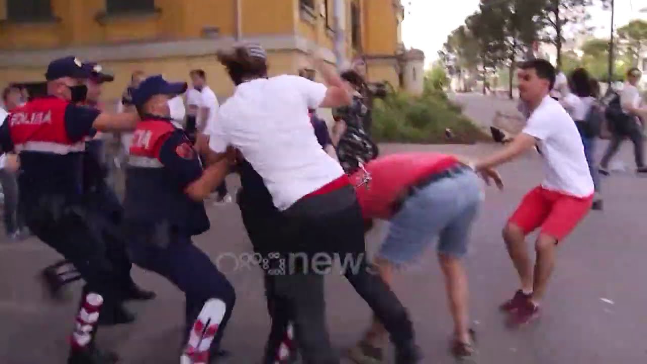 Ora News - Rekord ankesash ndaj policisë: Mijëra denoncime për dhunë gjatë punës së bluve