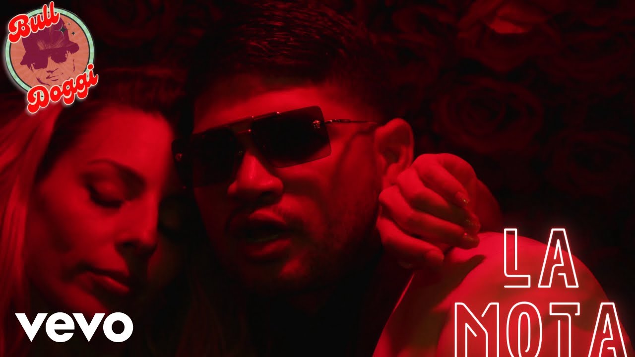 Bulldoggi - La Mota (Official Music Video)