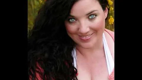 Joan Fowler - Plus Size Model Spotlight