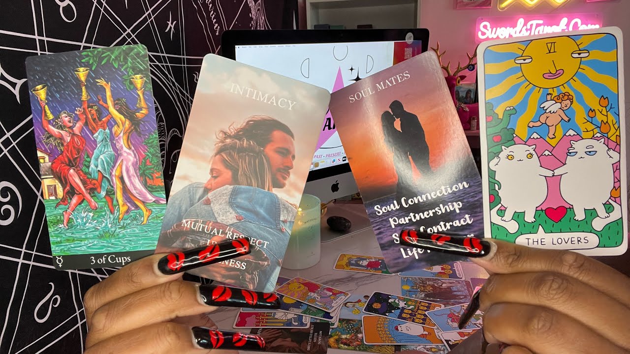 AQUARIUS ♒️ YOU WILL NEVER EXPECT WHO IS CRUSHING ON YOU 😻 