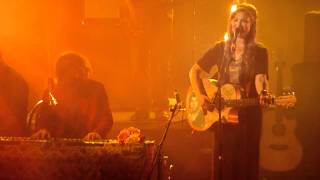 And the boys (extract - french inside) - Angus & Julia Stone @u Trianon (Paris)