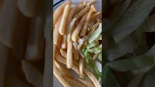 #shortsfeed #trending #lunch #yummy #burger #video #shortsfeed #trending #lunch #yummy #burger #video