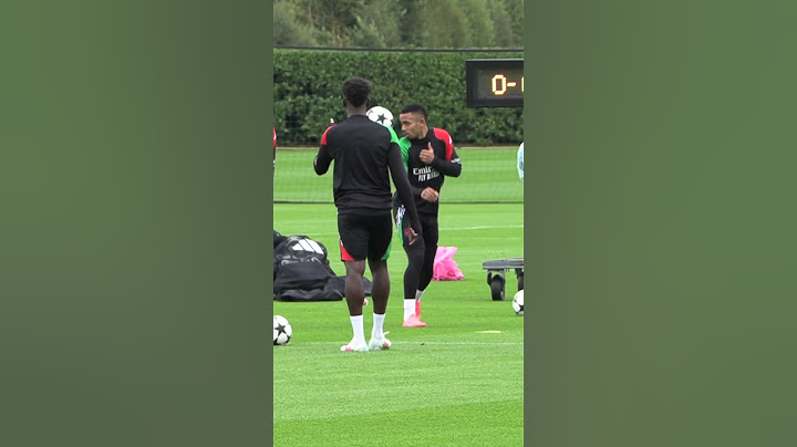 Ethan Nwaneri shows the senior players how it's done in Arsenal training😮‍💨