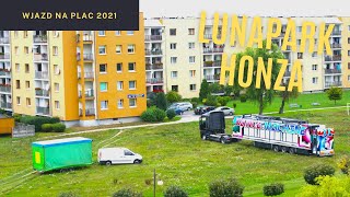 Wjazd na plac Lunaparku Honza