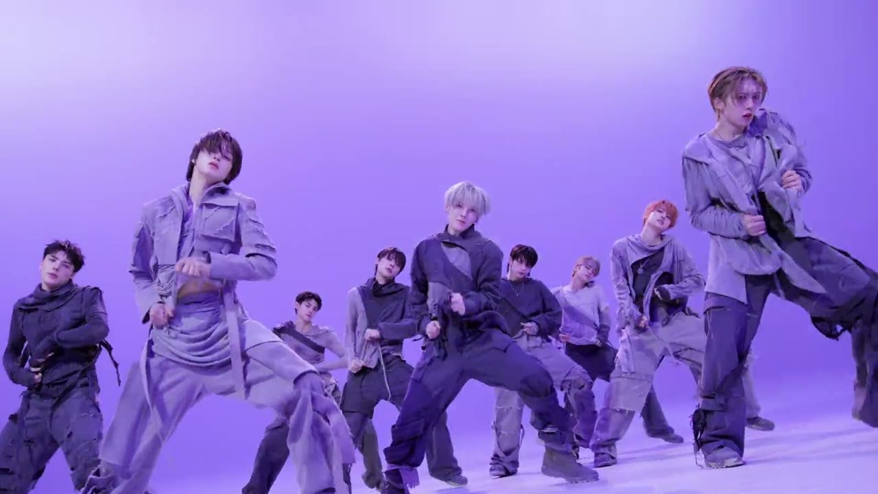 VR] &TEAM앤팀 'We on Fire'｜ STUDIO CHOOM ORIGINAL ｜Converted 8K