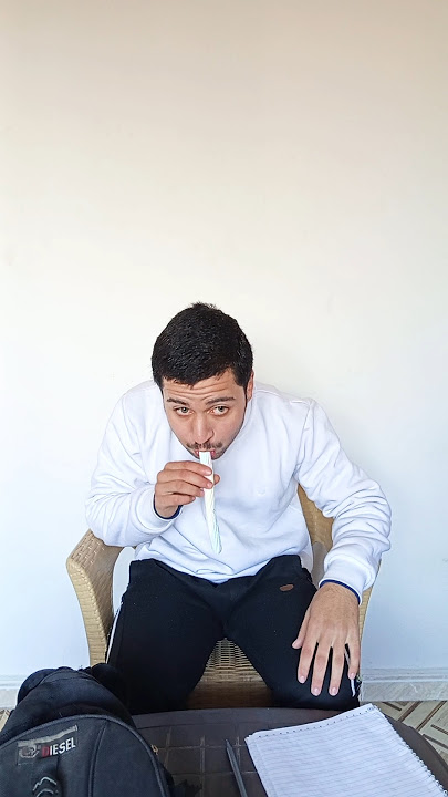 لما الاستاذ يكون عم يعطي الدرس