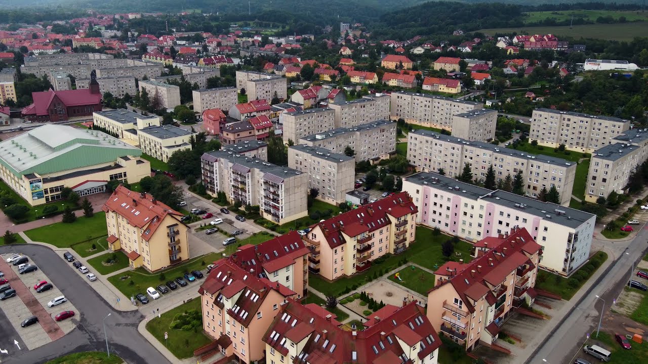 4K Świebodzice z drona 2021 cz 1... Jeleniogórska, Osiedle Piastów ... timeline  w opisie