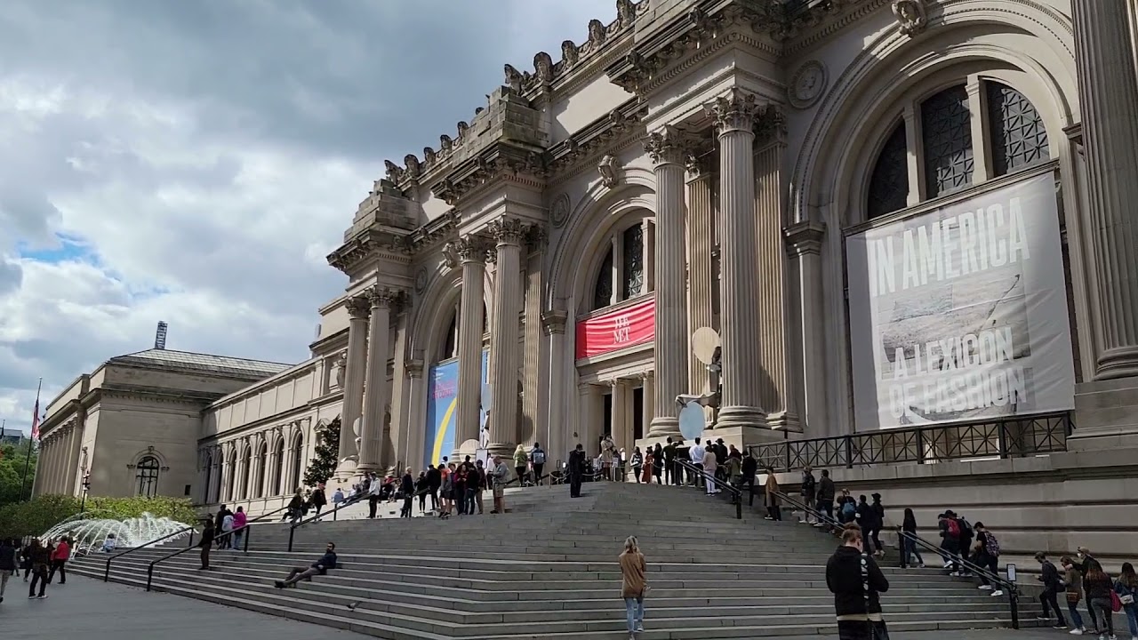 In America - a Lexicon of Fashion