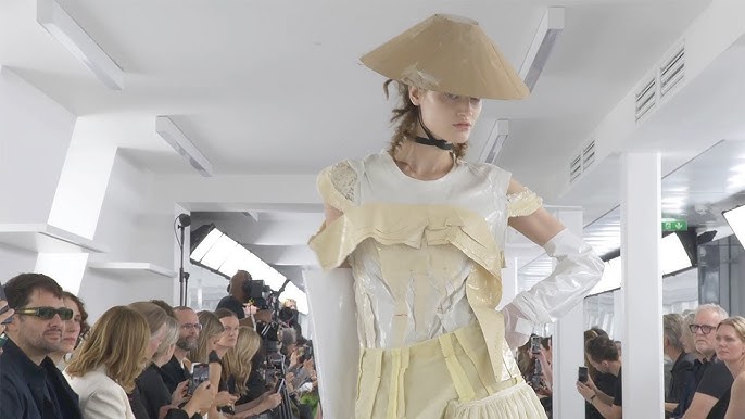 Paris Fashion Week: PETA 'Model' Takes Over Hermès' Runway