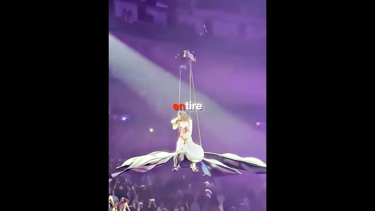 Katy Perry’s Stage Went CRAZY 😳 Katy Perry’s Stage Went CRAZY 😳